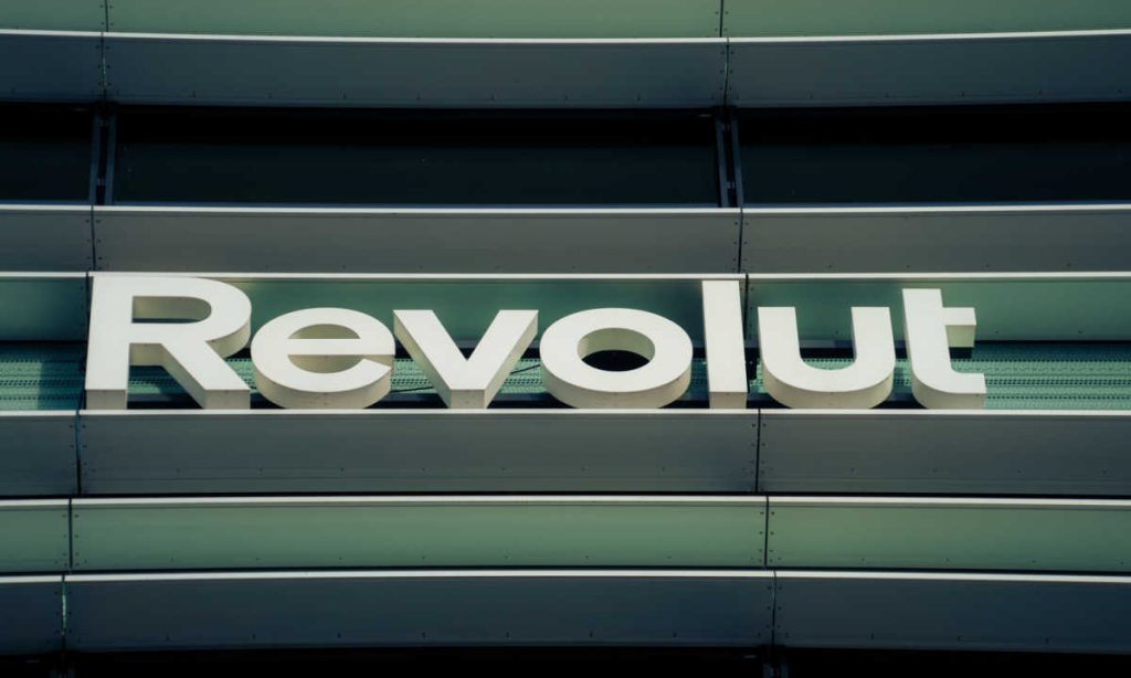 Blackstone y Revolut discuten colaboración para llegar a inversores