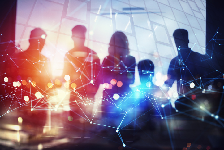 eToro lanza iniciativa de participación accionarial en asociación con Stockperks