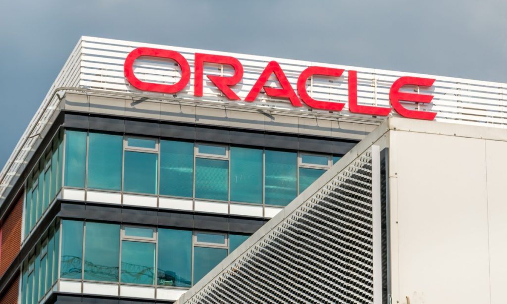 Oracle lanza herramientas para ayudar a las empresas a implementar agentes de inteligencia artificial