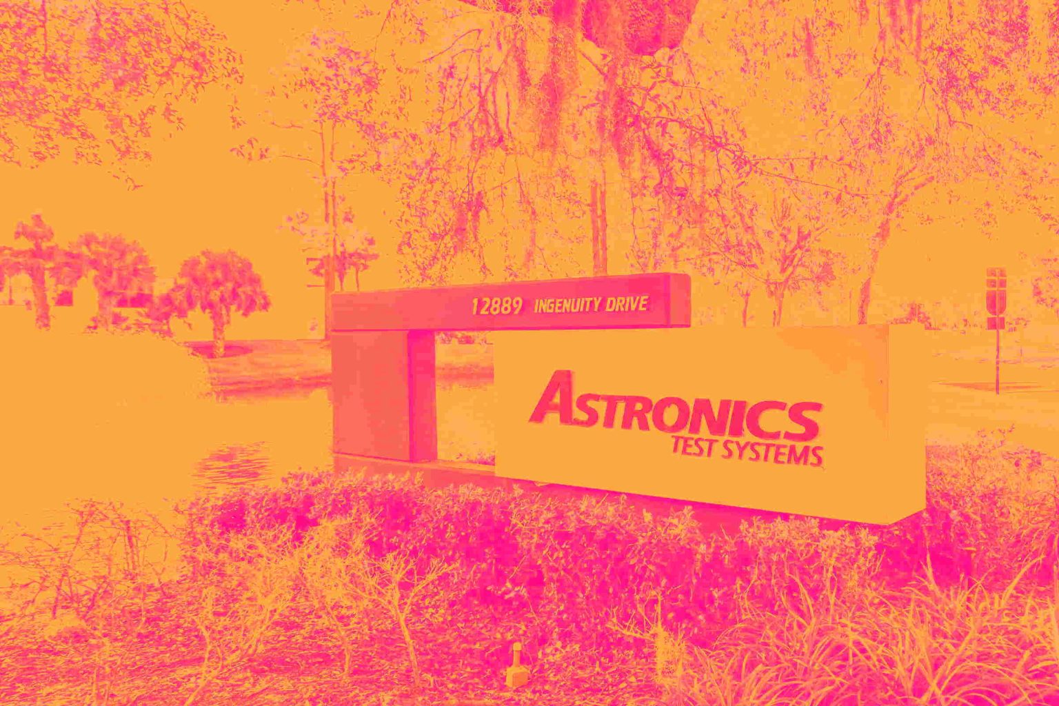 Una de las acciones favoritas de Wall Street para inversionistas a largo plazo y dos que decepcionan