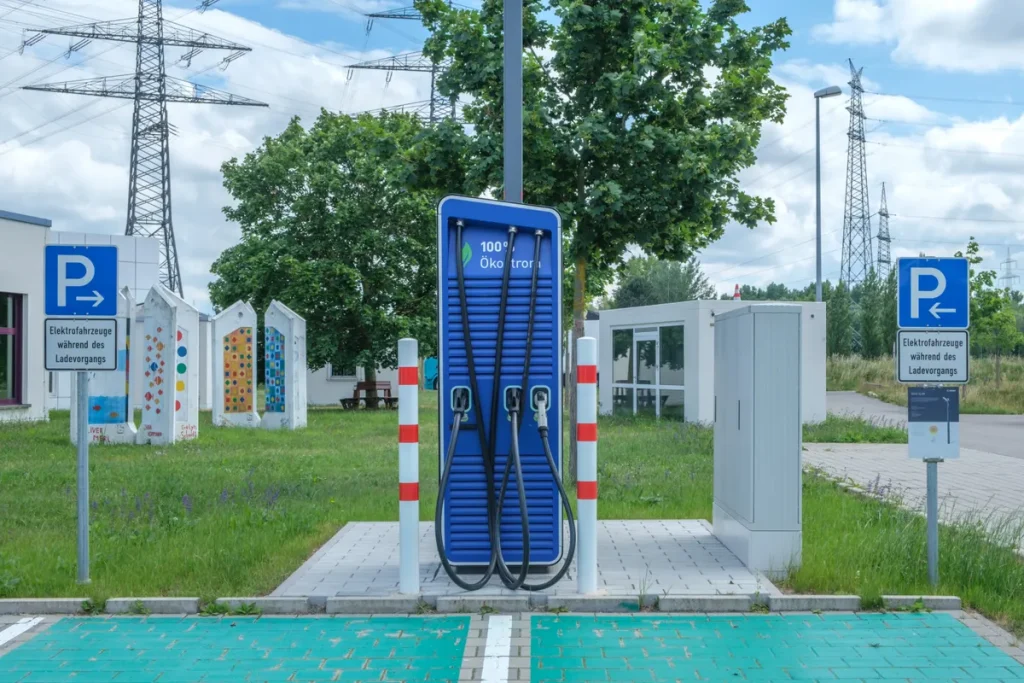 Sinopec entra en la red de carga flash de BYD para plantar cara a Tesla carga flash de BYD